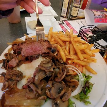 The Whitehouse Inn - Steak was to be med-rare. It was nearly burnt and covered with about $8 in mushrooms. - Seafood Near Me - Whitehouse, Ohio The Whitehouse Inn - Steak was to be med-rare. It was nearly burnt and covered with about $8 in mushrooms. - Seafood Near Me - Whitehouse, Ohio