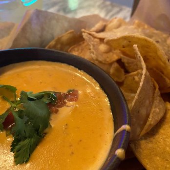 Broken English Taco Pub - The Loop - Mexican Near Me - Chicago, Illinois