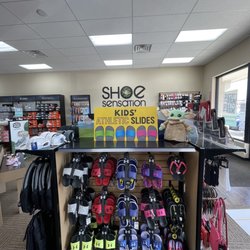 Shoe Sensation - Athletic Slides