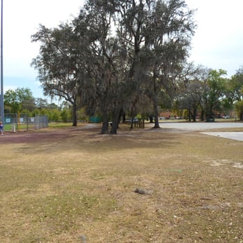 Lincoln Ave Community Park - Lots of room to run around - Parks Near Me - Mount Dora, Florida Lincoln Ave Community Park - Lots of room to run around - Parks Near Me - Mount Dora, Florida