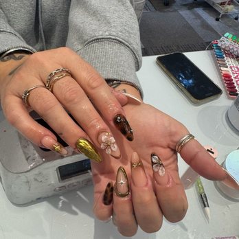 Jel Nails - Nail Salons Near Me - West Bend, Wisconsin