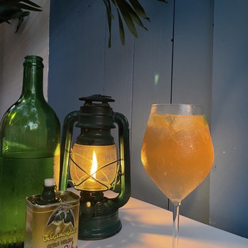 Mandolin Aegean Bistro - Mediterranean Near Me - Miami, Florida