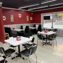 Miss Betty's Diner And Pizzeria - Inside Diner seating