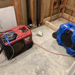 Restoration Pro's - Dehumidifier and air scrubber drying equipment and HEPA air filters