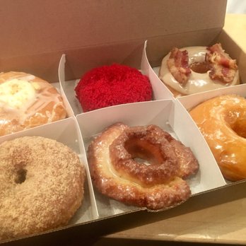 Do-Rite Donuts & Chicken - The level of amazing that these donuts were cannot be described in words. - Donuts Near Me - Chicago, Illinois