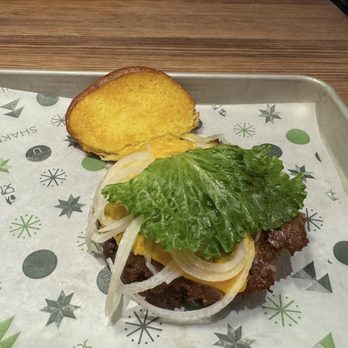 Shake Shack Pentagon City - Double burger - Burgers Near Me - Arlington, Virginia