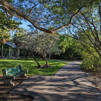 Holland Park - Pavilion - Parks Near Me - Hollywood, Florida
