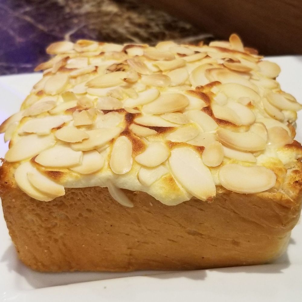 Pearl Castle Café - Fluffy Cream Thick Toast with Almonds - Taiwanese Near Me - Richmond, British Columbia Pearl Castle Café - Fluffy Cream Thick Toast with Almonds - Taiwanese Near Me - Richmond, British Columbia