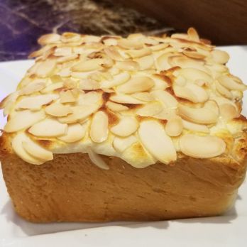Pearl Castle Café - Fluffy Cream Thick Toast with Almonds - Taiwanese Near Me - Richmond, British Columbia Pearl Castle Café - Fluffy Cream Thick Toast with Almonds - Taiwanese Near Me - Richmond, British Columbia