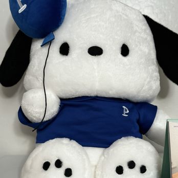 Cozy Claw - 16 plushies to trade in for a bigger plush - Arcades Near Me - Gilbert, Arizona