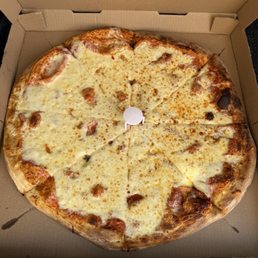 20" Uptown Pizza.