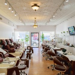 Bijou Nails & Beauty