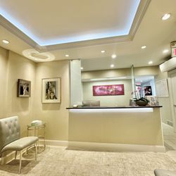 Greenwich Cosmetic Dentistry - Office waiting room