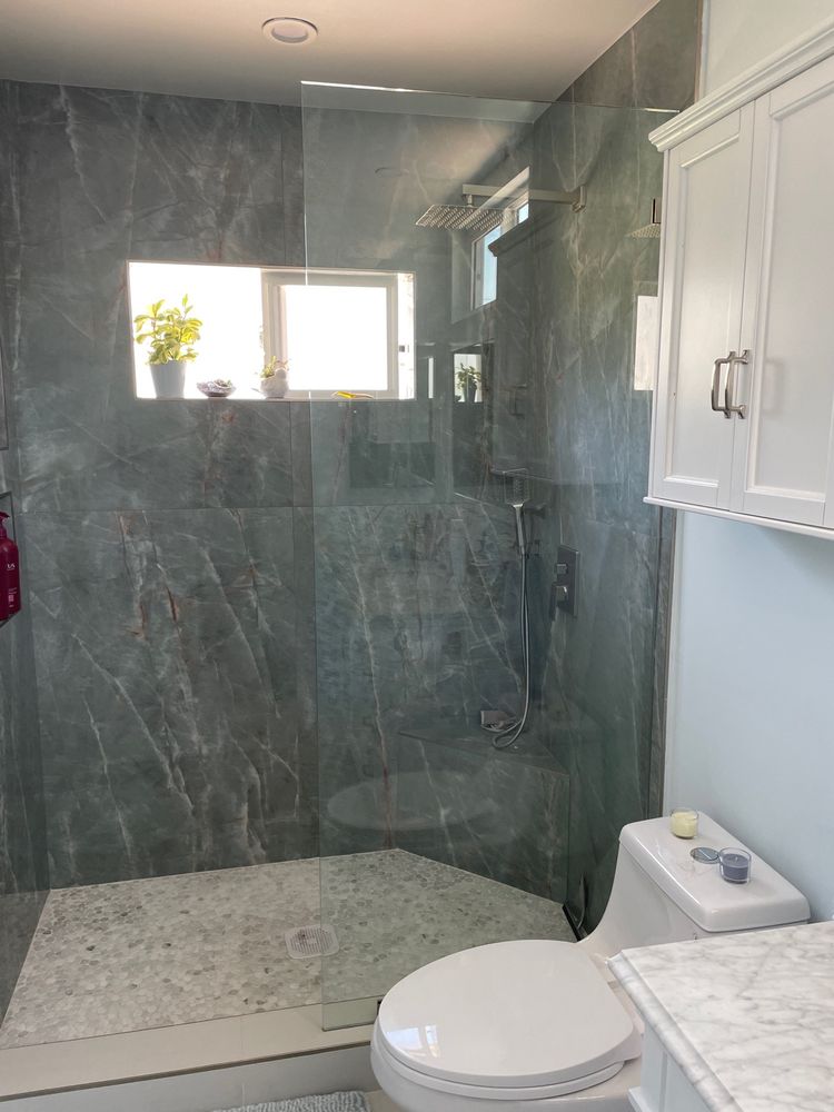 Slide of Artisan & Co.