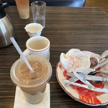 Hof's Hut Restaurant & Bakery - To go ice coffee and strawberry pie was worth every penny bite - American Near Me - Long Beach, California Hof's Hut Restaurant & Bakery - To go ice coffee and strawberry pie was worth every penny bite - American Near Me - Long Beach, California