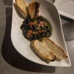 Susie's Restaurant - Escargot to die for. Award winning!