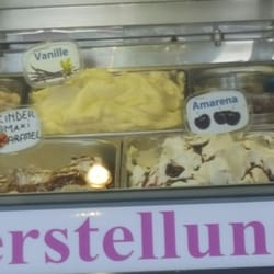 Eis Mara - Auslage 02