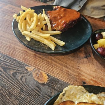 Schilo's - Meat loaf and fries - Delis Near Me - San Antonio, Texas