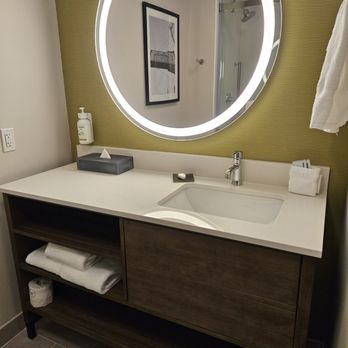 Centralia-La Quinta Inns And Suites - Great vanity - Hotels Near Me - Centralia, Washington Centralia-La Quinta Inns And Suites - Great vanity - Hotels Near Me - Centralia, Washington