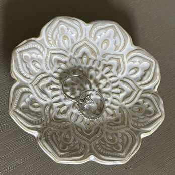 BeeKind Syracuse - Trinket dish - Gift Shops Near Me - Syracuse, New York