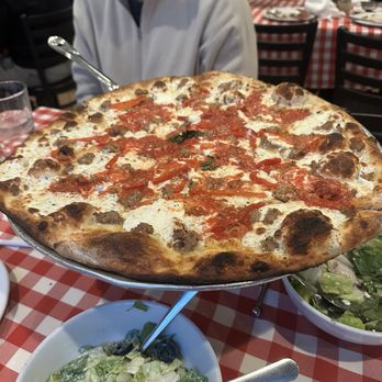 Grimaldi's Pizzeria - Brooklyn Bridge Pizza - Pizza Near Me - Overland Park, Kansas