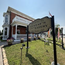 Gustaf's on Main Eatery