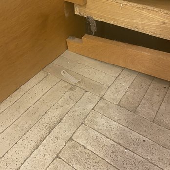 Anthropologie - Broken fitting room with huge dust balls and really dirty floor - Women's Clothing Near Me - Skokie, Illinois