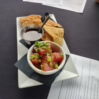 Chandler Hill Vineyards - Spicy Tuna Poke - Wineries Near Me - Defiance, Missouri Chandler Hill Vineyards - Spicy Tuna Poke - Wineries Near Me - Defiance, Missouri