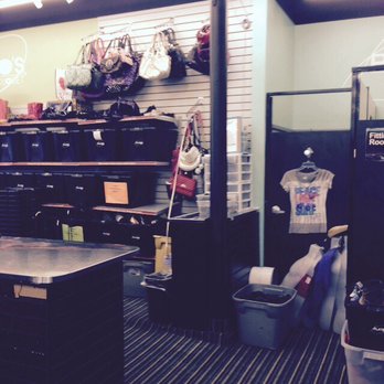 Plato's Closet - Accessories Near Me - Anchorage, Alaska