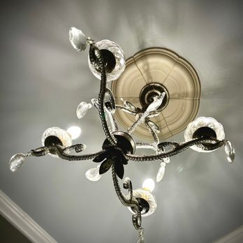 Betty Lou's Bistro - Even a chandelier in the bath....! - Southern Near Me - Charleston, South Carolina