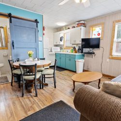 Jac's - The Cottage