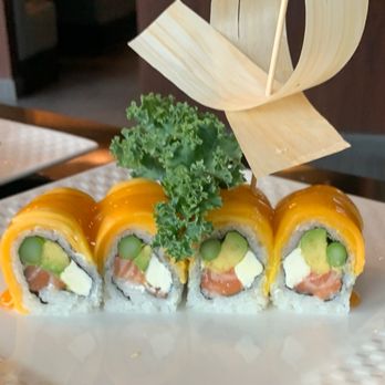 Yamashiro - Mango Roll -so fresh! The mango on top really made a refreshing finish! Definitely recommend! - Japanese Near Me - Redondo Beach, California Yamashiro - Mango Roll -so fresh! The mango on top really made a refreshing finish! Definitely recommend! - Japanese Near Me - Redondo Beach, California