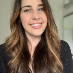 Salon Bella Company - Half-head highlights, dark root touch-up