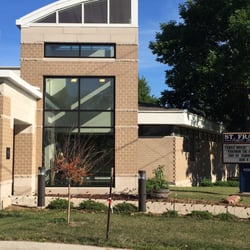 St Francis Public Library