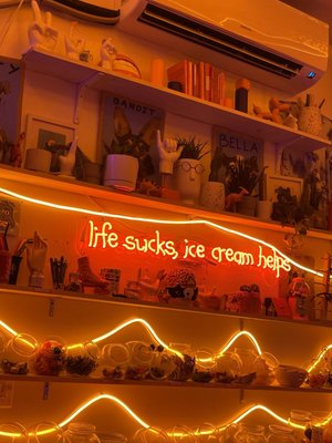 Ollie’s Ice Cream + Stuff by null