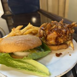 The Smokin’ Pig - Nashville Hot Chicken Sandwich