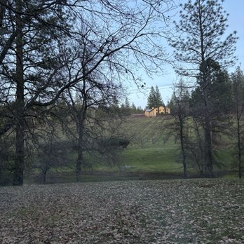 Miraflores Winery - Scene of winery from afar - Wineries Near Me - Placerville, California Miraflores Winery - Scene of winery from afar - Wineries Near Me - Placerville, California