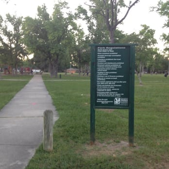 James W. Lee Park - Standard Houston Parks System rules apply - Parks Near Me - Houston, Texas James W. Lee Park - Standard Houston Parks System rules apply - Parks Near Me - Houston, Texas