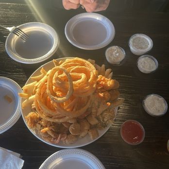 Belle Isle Seafood - Combo platter with extra 1/4lb of Lobster. I am not a tartar sauce fan but their house made was very good. - Seafood Near Me - Winthrop, Massachusetts