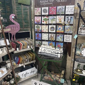 TipTop Variety Shoppe - Round top collection, pot holders, soaps - Antiques Near Me - McGregor, Texas TipTop Variety Shoppe - Round top collection, pot holders, soaps - Antiques Near Me - McGregor, Texas