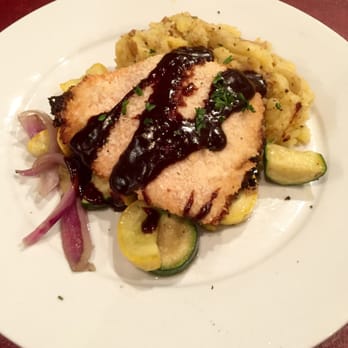 Legends Grill - Horseradish crusted salmon, w a reduction and mashed potatoes and sautéed vegetables (very nice) - American Near Me - Angel Fire, New Mexico