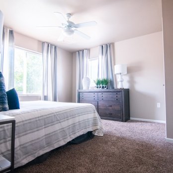 Broadway Heights - Apartments Near Me - Des Moines, Iowa
