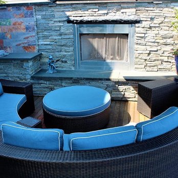 Choice Landscapes - a view of a patio with furniture - Landscaping Near Me - Mount Vernon, Washington