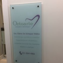 Dra. Elaine de Schepper Mattos - Ortoarte clinic