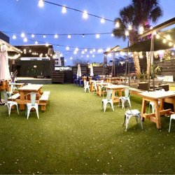 Oyster City Brewing Company - Outdoor patio
