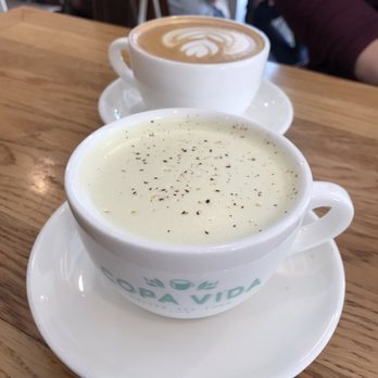 Copa Vida - Ginger turmeric latte and a vanilla latte - New American Near Me - Pasadena, California