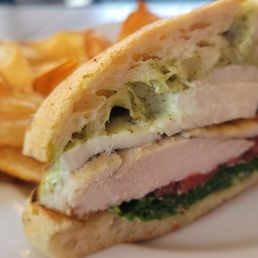 Chicken caprese sandwich Chicken caprese sandwich
