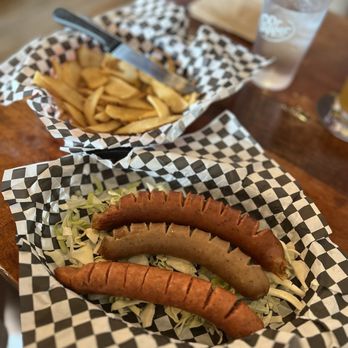 Stormy Mountain Brewing - Sausage Sampler - Breweries Near Me - Chelan, Washington Stormy Mountain Brewing - Sausage Sampler - Breweries Near Me - Chelan, Washington