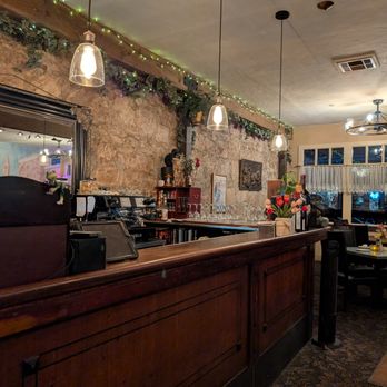 Crusco's - Bar area - Italian Near Me - Angels Camp, California Crusco's - Bar area - Italian Near Me - Angels Camp, California