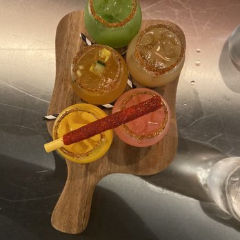 King And Queen Cantina - Margarita flight - Cocktail Bars Near Me - Ensenada, BCN